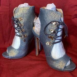 New Justfab denim/gold heeled lace sandals. Size 5.5